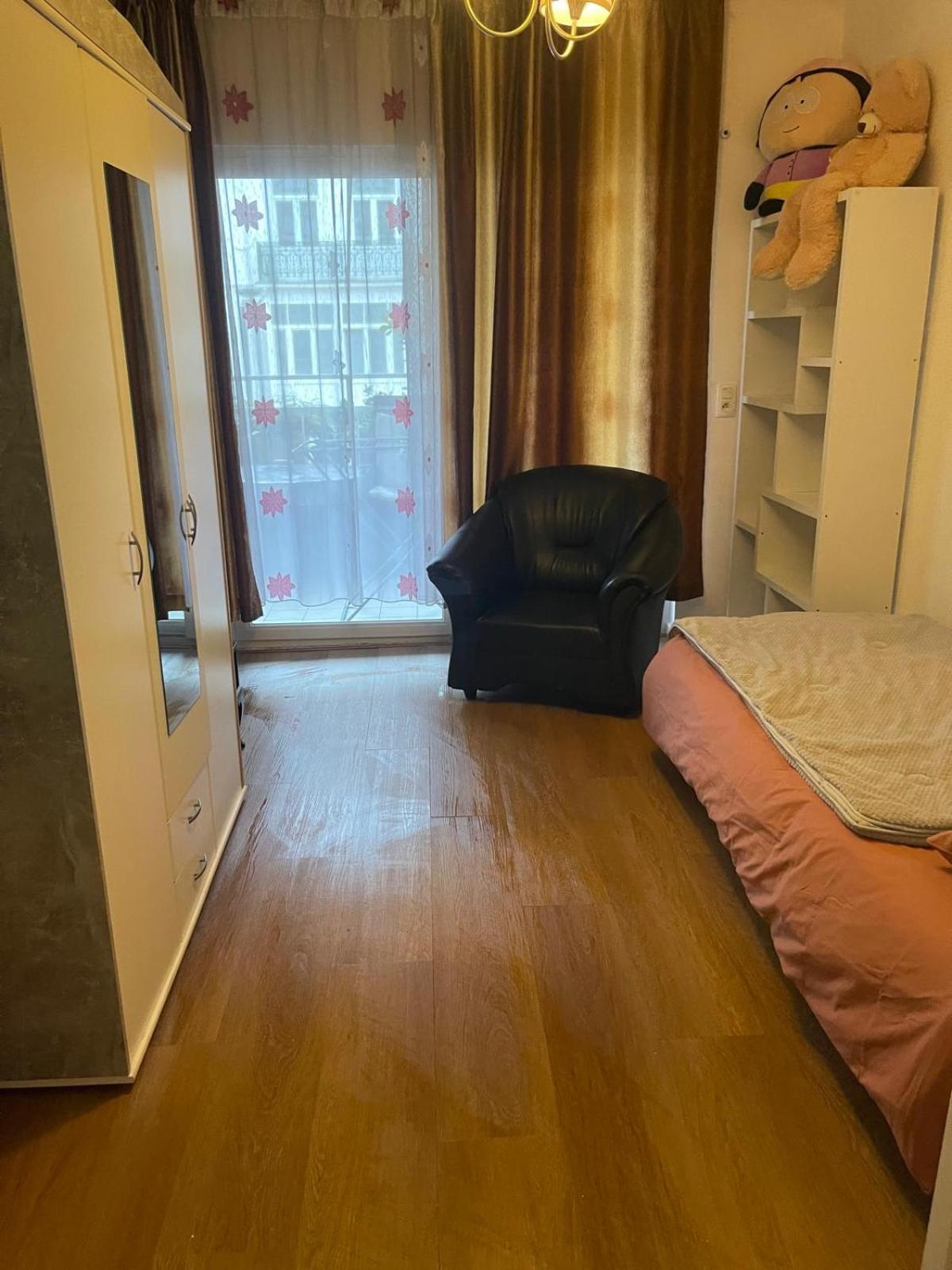 Apartchazal * Brussel